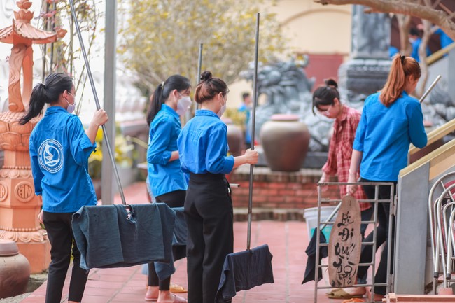 Chùa Hòa Phúc: Sinh viên trường đại học Giao Thông Vận Tải – Hà Nội về chùa sinh hoạt